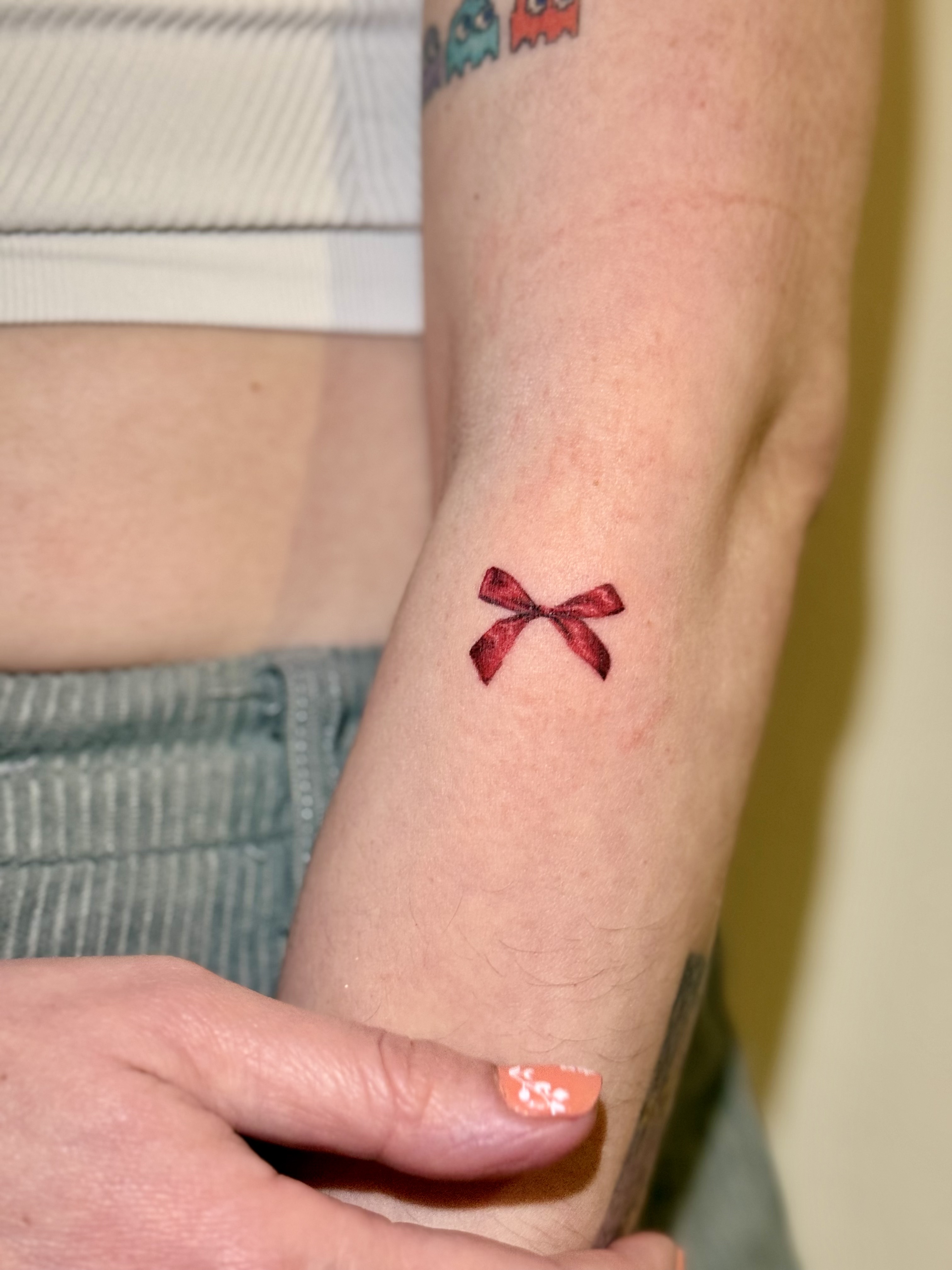 Minimalistisches Fine Line Tattoo Antalya
