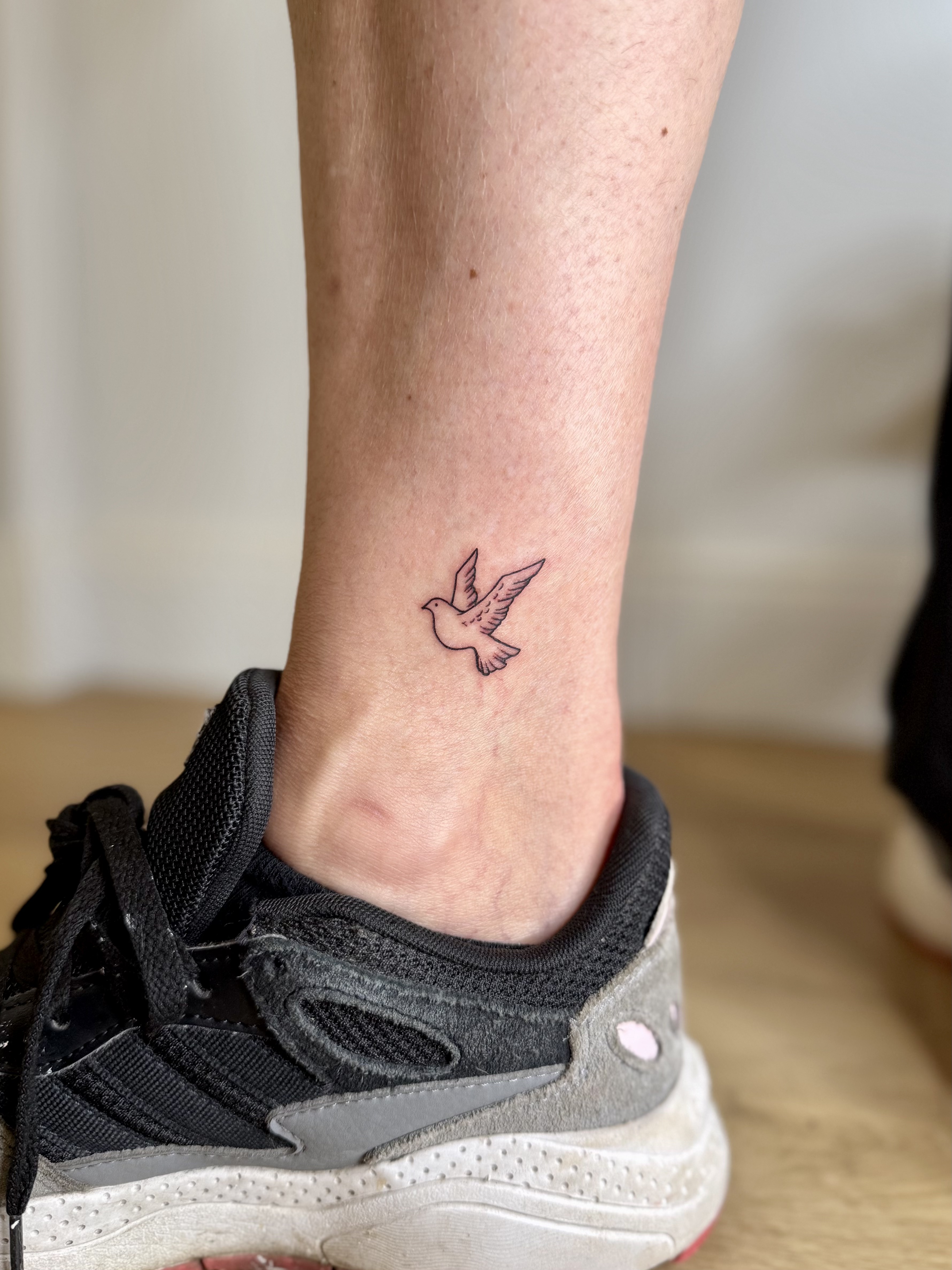 Minimal tattoo Antalya by Emy Tattoo artist
